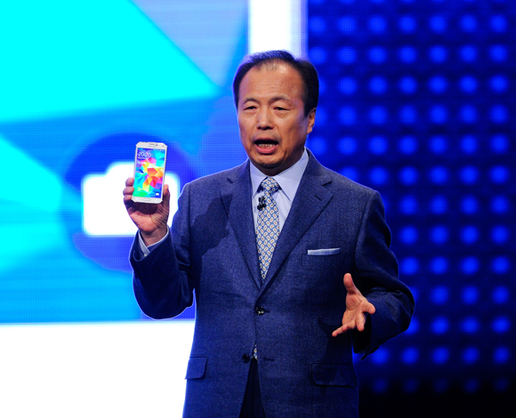 سامسونغ تكشف رسمياً عن هاتفها الجديد Galaxy S5
